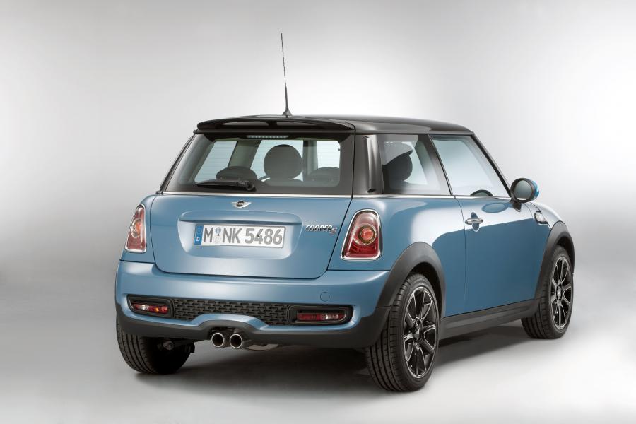 Mini Cooper S Bayswater 2012 года  (фото 16 из 17)